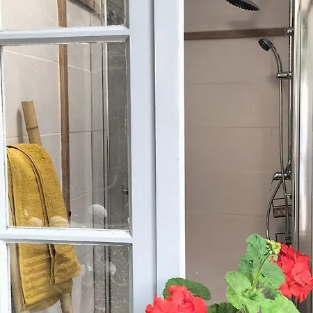 Annexe Du Pont De La Charente Cote Jardin Chateauneuf-sur-Charente